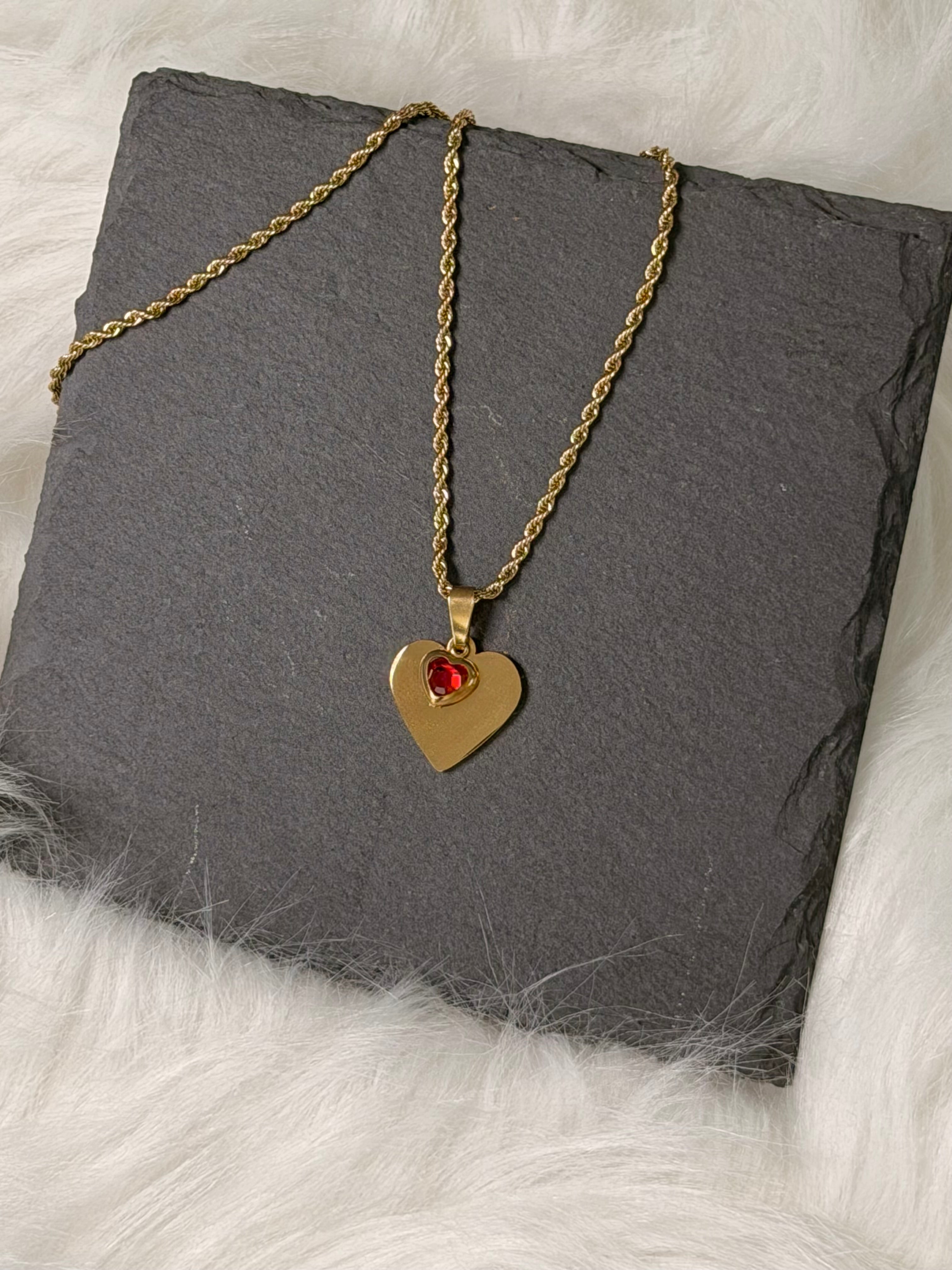 Heart Pendant Necklace with Couple Silhouette in 316L Stainless Steel