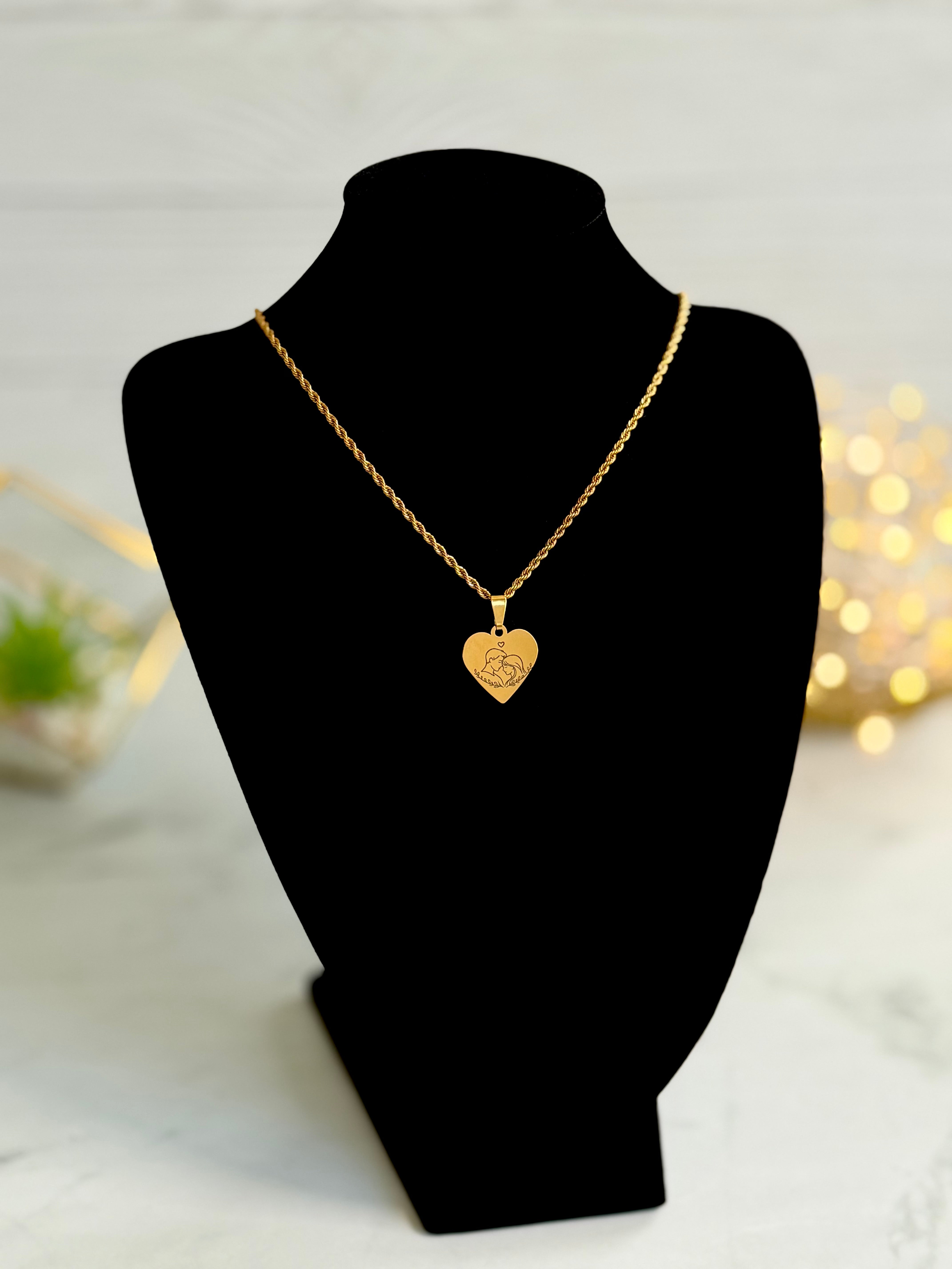 Heart Pendant Necklace with Couple Silhouette in 316L Stainless Steel