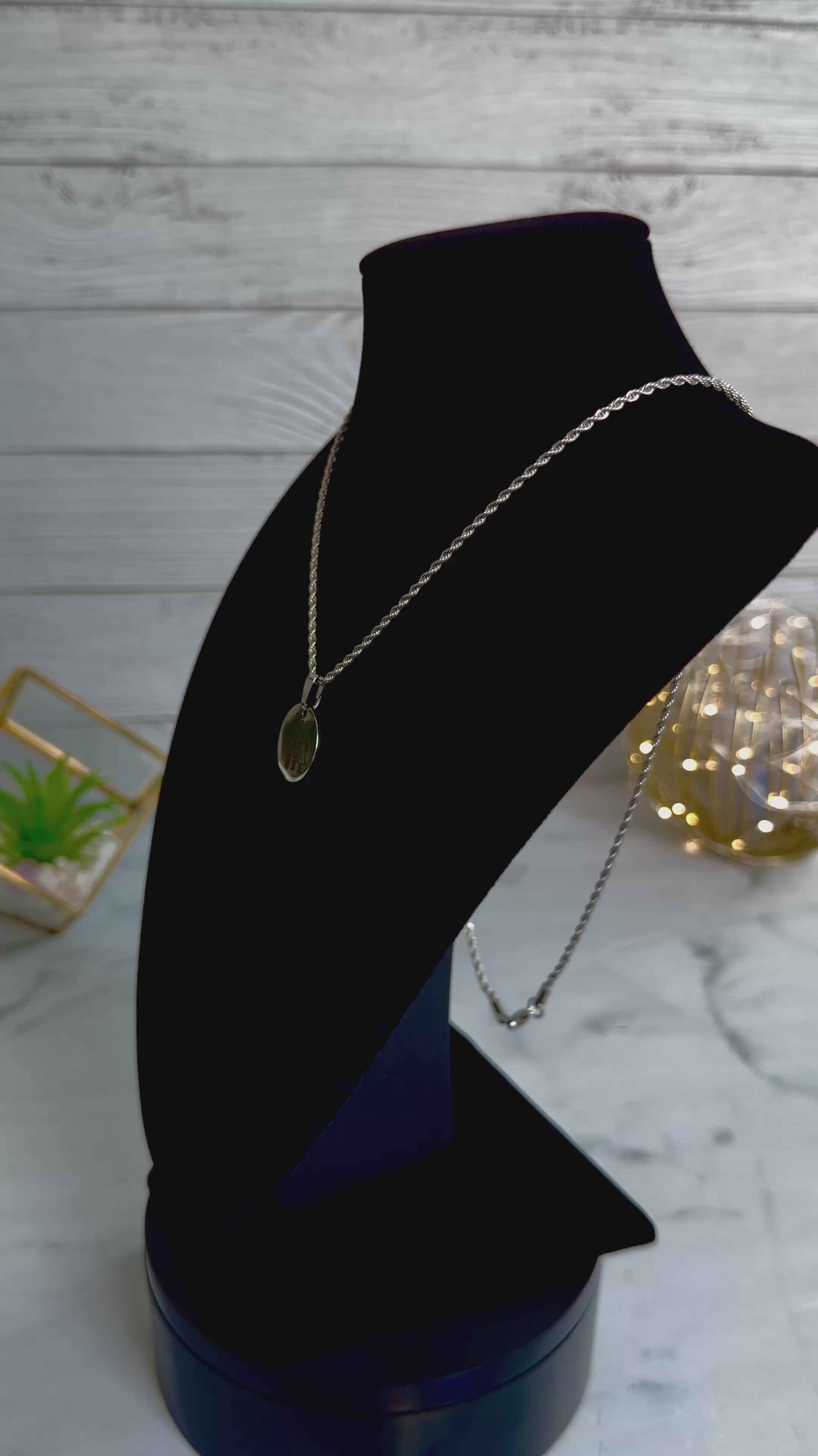 Round Family Design Pendant Necklace in Premium 316L Stainless Steel
